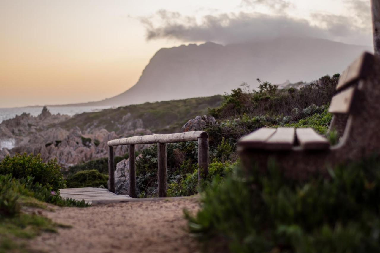 Villachad Guesthouse Kleinmond Exterior photo