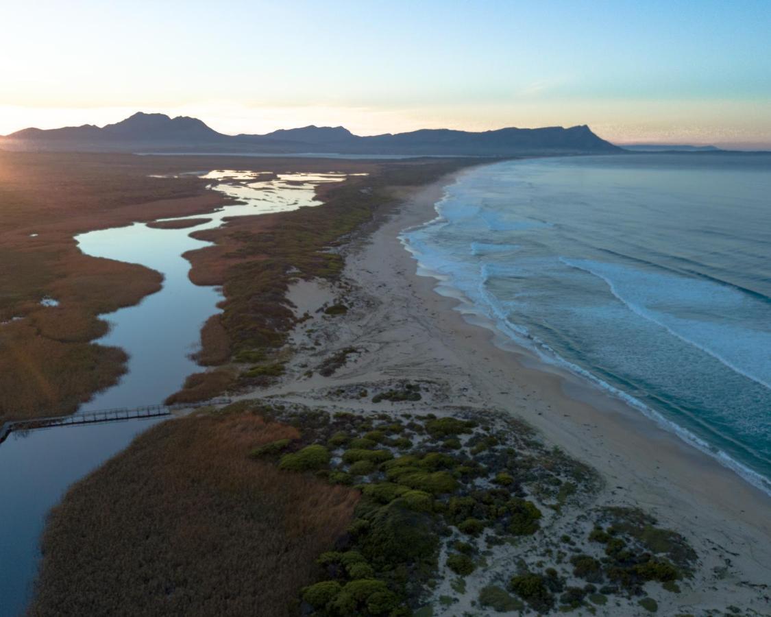 Villachad Guesthouse Kleinmond Exterior photo